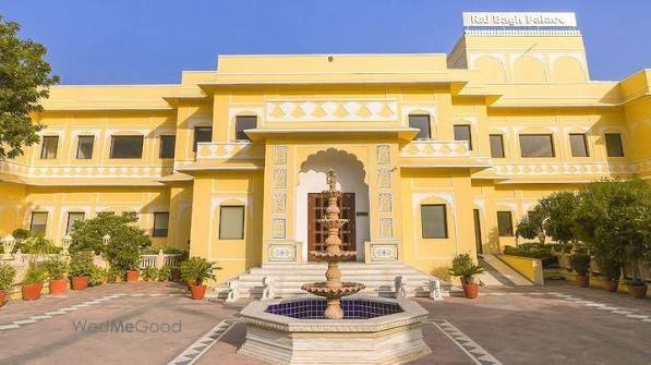 Hotel Raj Bagh Palace